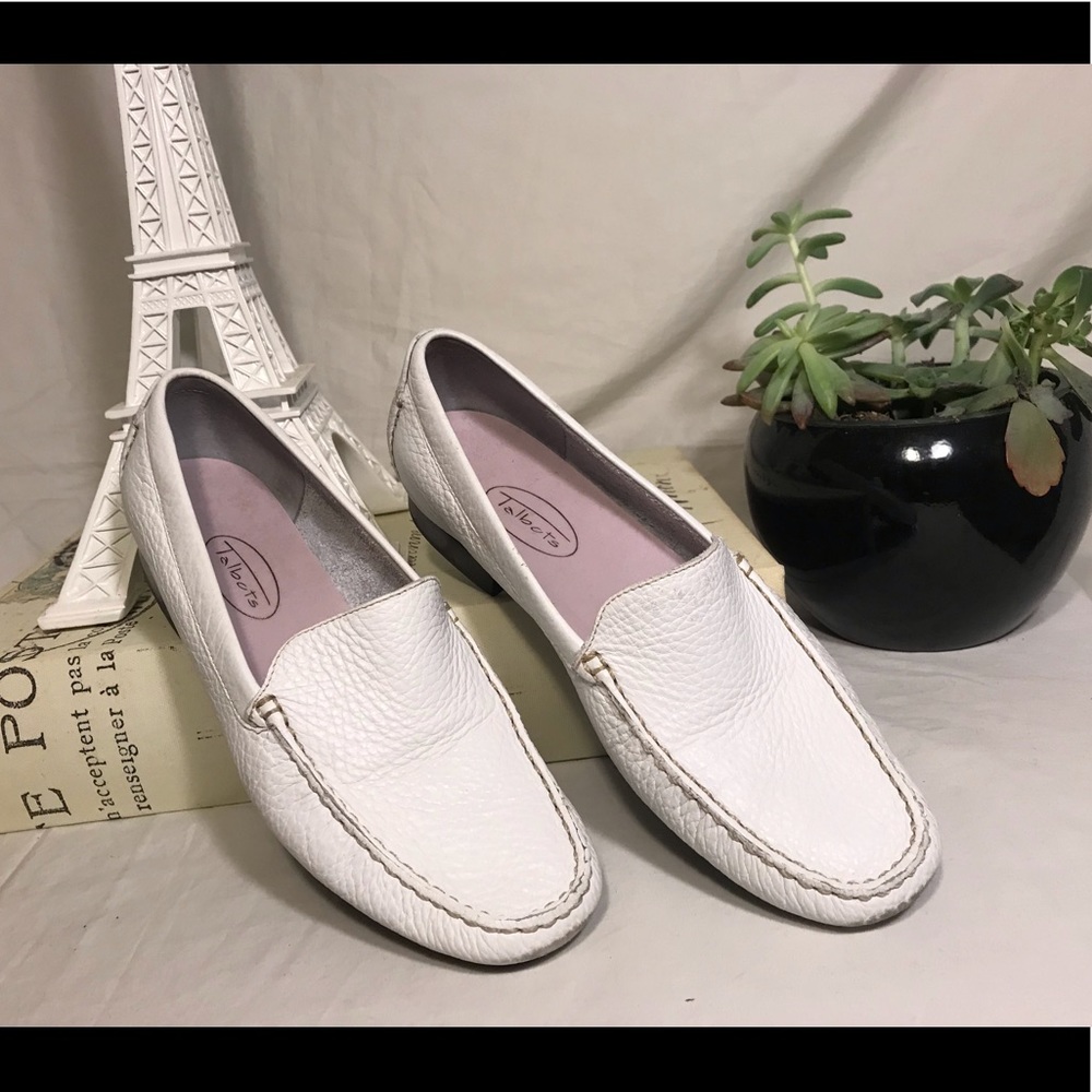 🌟 Talbots women’s flat loafer shoes